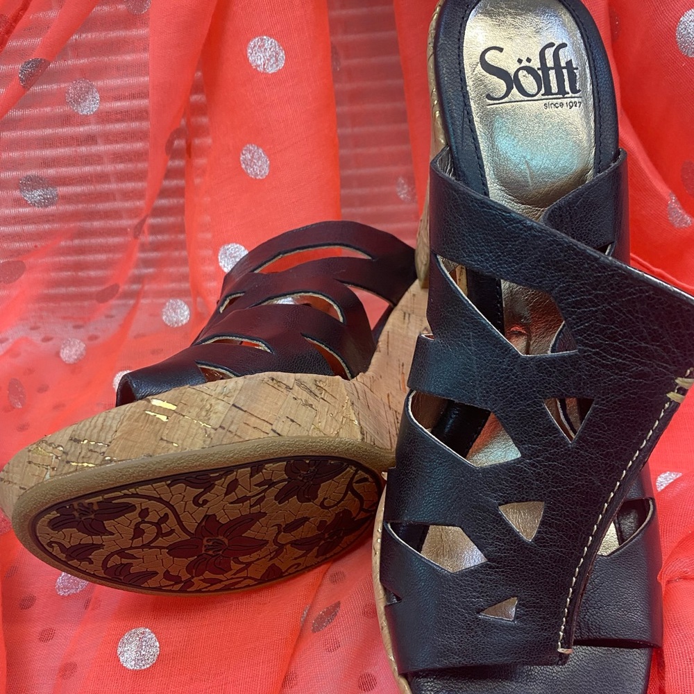Woman’s shoes